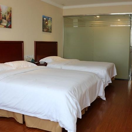 Greentree Inn Jiangsu Wuxi Jiangyin Zhouzhuang Shiji Avenue Business Hotel מראה חיצוני תמונה