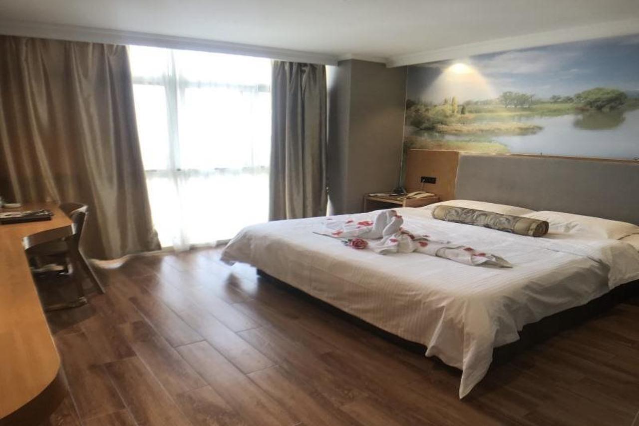 Greentree Inn Jiangsu Wuxi Jiangyin Zhouzhuang Shiji Avenue Business Hotel מראה חיצוני תמונה