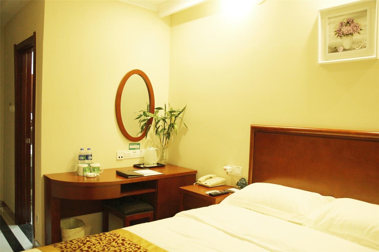 Greentree Inn Jiangsu Wuxi Jiangyin Zhouzhuang Shiji Avenue Business Hotel מראה חיצוני תמונה